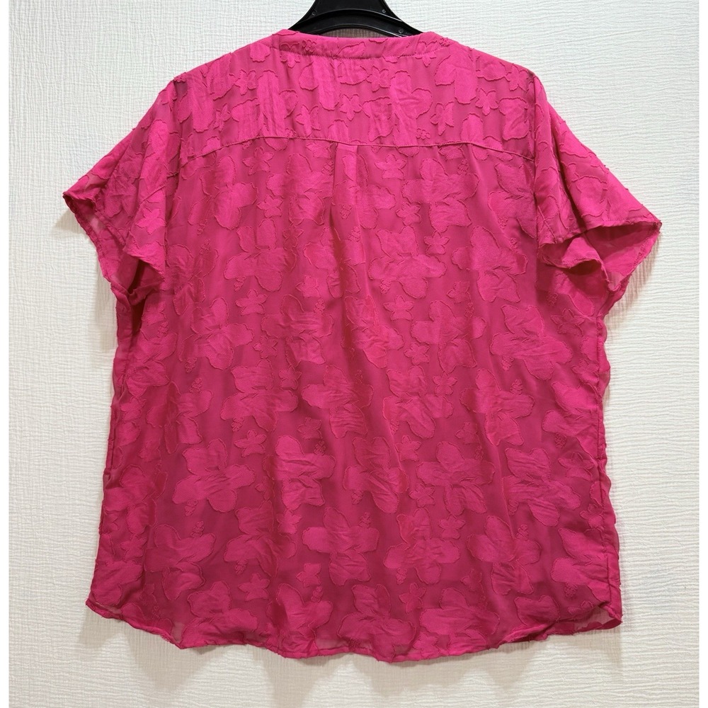Investments II Top Women's 2X Pink Crew Neck Short Sleeve Floral Appliqué Casual - Picture 2 of 8